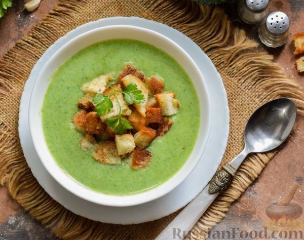 Крем-суп из брокколи, картофеля и шпината